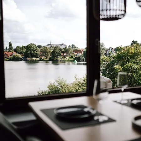 Panorama-seeblick, Privater Steg, Balkon, Parkplatz شقة Plön