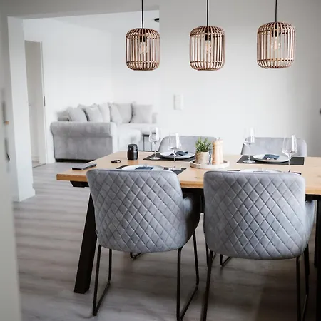 Panorama-seeblick, Privater Steg, Balkon, Parkplatz * Plön