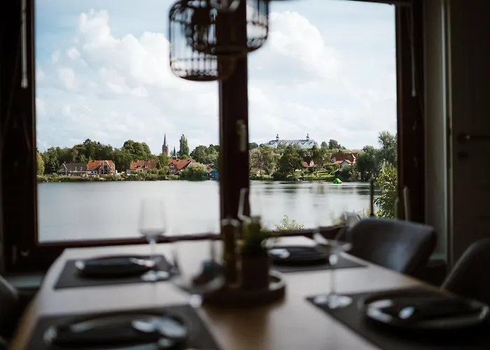 Panorama-seeblick, Privater Steg, Balkon, Parkplatz Plön