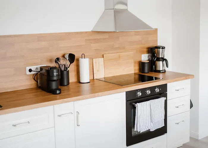 Panorama-seeblick, Privater Steg, Balkon, Parkplatz Lägenhet Plön