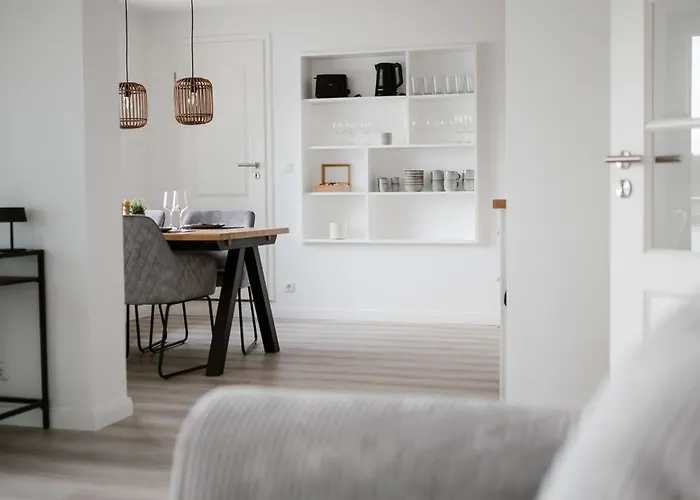 Panorama-seeblick, Privater Steg, Balkon, Parkplatz Lägenhet