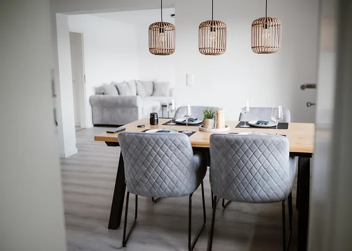 Panorama-seeblick, Privater Steg, Balkon, Parkplatz * Plön