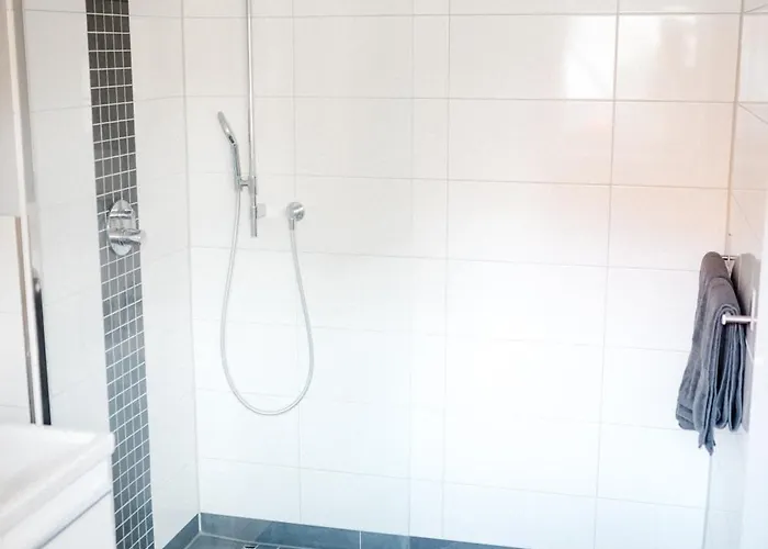 Panorama-seeblick, Privater Steg, Balkon, Parkplatz *